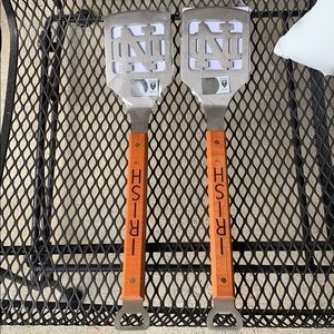 Notre Dame Sportula for grilling